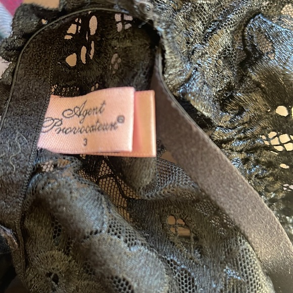 NWOT Cendrillon brief - Picture 8 of 9